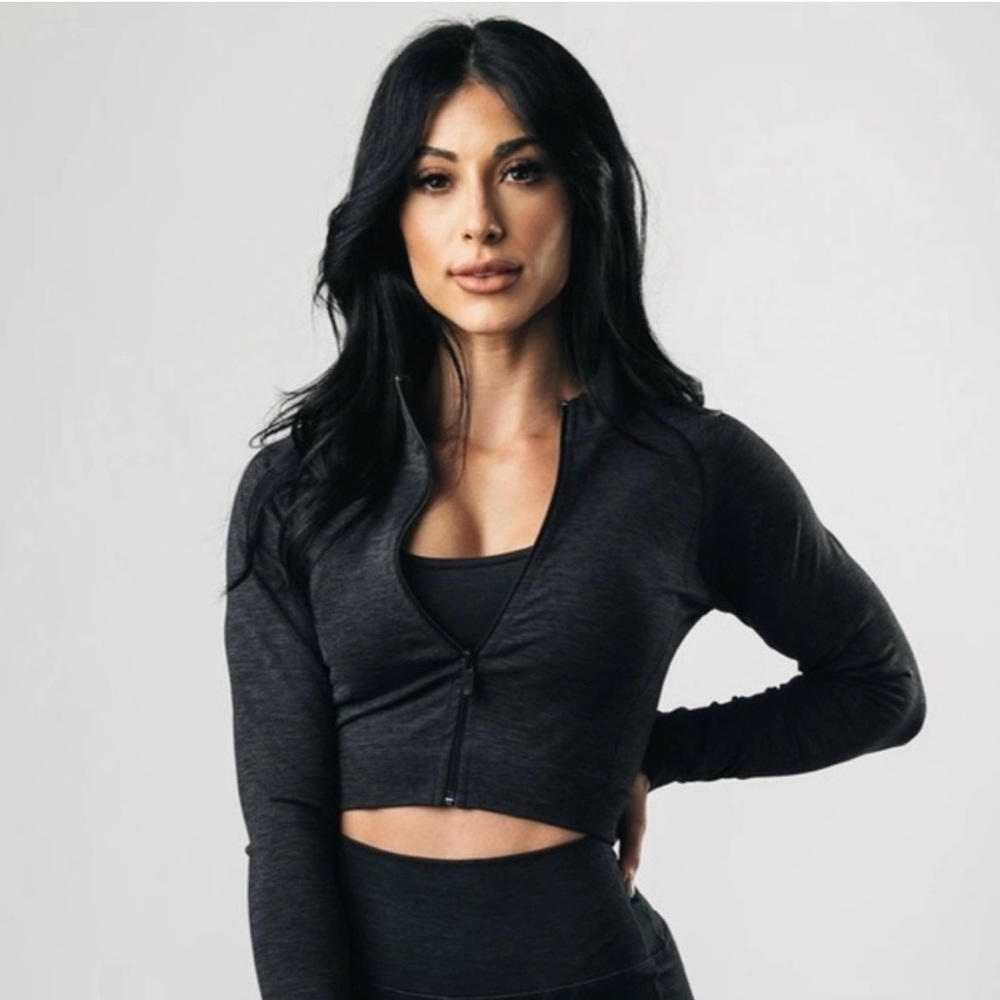 Alphalete Amplify Cropped Jacket - Size Small heathered black